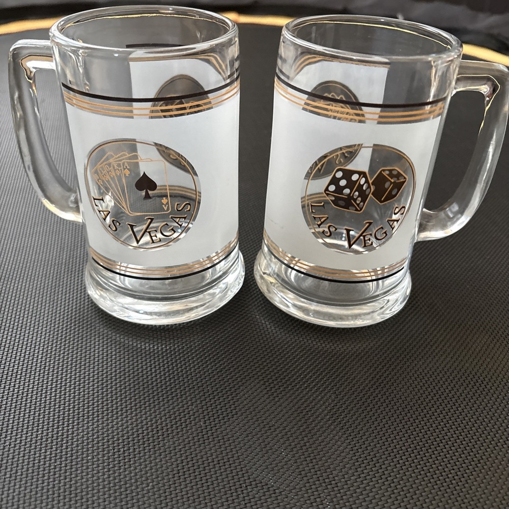 Vintage Las Vegas Frosted Glass Beer Mugs 6" Dice PlayingCards Set of 2 Rat Pack